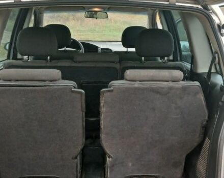 Серый Опель Зафира, объемом двигателя 2 л и пробегом 463 тыс. км за 1700 $, фото 5 на Automoto.ua