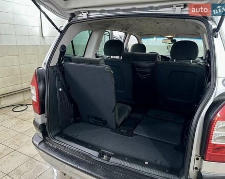 Серый Опель Зафира, объемом двигателя 1.8 л и пробегом 242 тыс. км за 4999 $, фото 22 на Automoto.ua