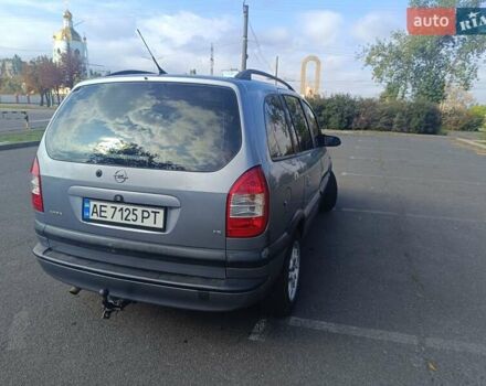 Сірий Опель Зафіра, об'ємом двигуна 1.6 л та пробігом 173 тис. км за 4100 $, фото 5 на Automoto.ua