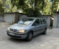 Серый Опель Зафира, объемом двигателя 1.8 л и пробегом 185 тыс. км за 1700 $, фото 1 на Automoto.ua