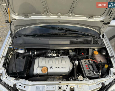 Серый Опель Зафира, объемом двигателя 1.8 л и пробегом 280 тыс. км за 4000 $, фото 15 на Automoto.ua