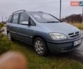 Серый Опель Зафира, объемом двигателя 1.6 л и пробегом 182 тыс. км за 4200 $, фото 1 на Automoto.ua