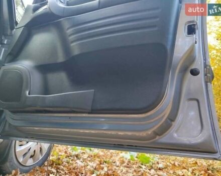 Сірий Опель Зафіра, об'ємом двигуна 1.8 л та пробігом 239 тис. км за 4200 $, фото 14 на Automoto.ua