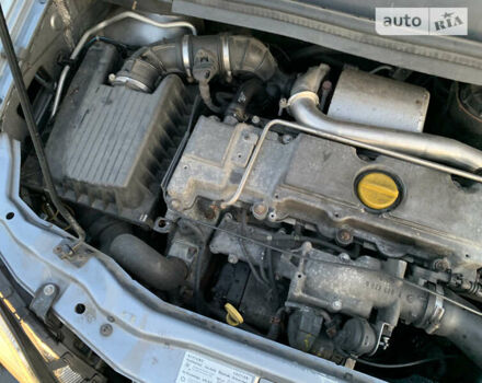 Сірий Опель Зафіра, об'ємом двигуна 2 л та пробігом 310 тис. км за 5000 $, фото 32 на Automoto.ua