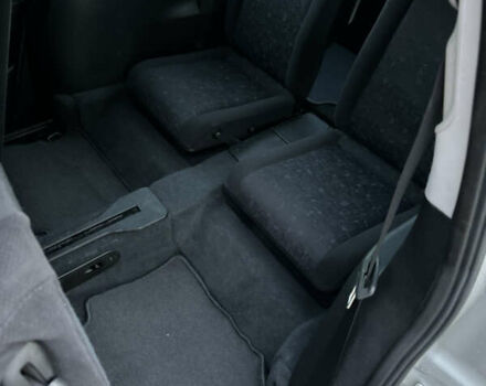 Серый Опель Зафира, объемом двигателя 1.8 л и пробегом 198 тыс. км за 4499 $, фото 46 на Automoto.ua