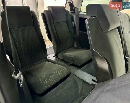 Серый Опель Зафира, объемом двигателя 1.8 л и пробегом 242 тыс. км за 4999 $, фото 23 на Automoto.ua