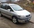 Серый Опель Зафира, объемом двигателя 2.2 л и пробегом 346 тыс. км за 3700 $, фото 2 на Automoto.ua