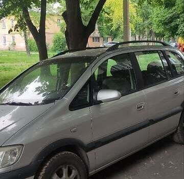 Сірий Опель Зафіра, об'ємом двигуна 1.8 л та пробігом 260 тис. км за 4500 $, фото 2 на Automoto.ua