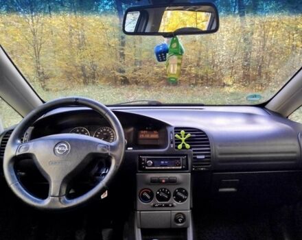 Серый Опель Зафира, объемом двигателя 1.8 л и пробегом 239 тыс. км за 4200 $, фото 12 на Automoto.ua