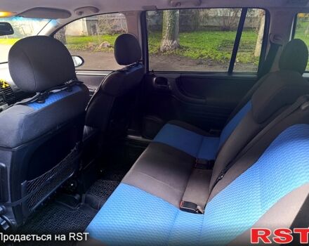 Серый Опель Зафира, объемом двигателя 2.2 л и пробегом 300 тыс. км за 4500 $, фото 8 на Automoto.ua