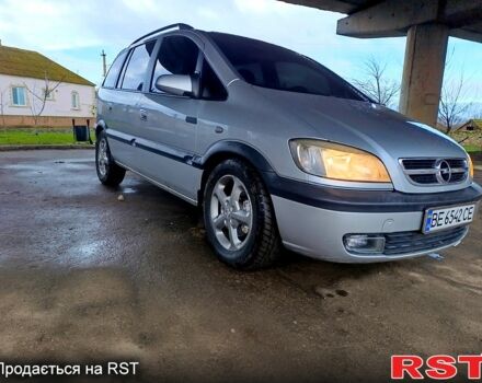 Серый Опель Зафира, объемом двигателя 2.2 л и пробегом 300 тыс. км за 4500 $, фото 2 на Automoto.ua