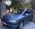 Серый Опель Зафира, объемом двигателя 2.2 л и пробегом 300 тыс. км за 2850 $, фото 1 на Automoto.ua