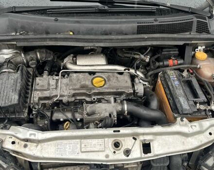 Серый Опель Зафира, объемом двигателя 2 л и пробегом 280 тыс. км за 850 $, фото 6 на Automoto.ua