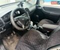 Серый Опель Зафира, объемом двигателя 2.2 л и пробегом 400 тыс. км за 4000 $, фото 3 на Automoto.ua