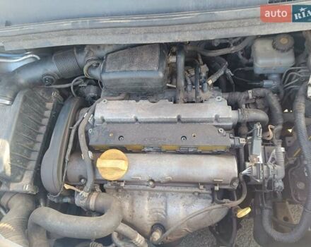 Сірий Опель Зафіра, об'ємом двигуна 1.6 л та пробігом 264 тис. км за 4500 $, фото 11 на Automoto.ua