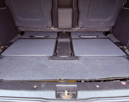 Серый Опель Зафира, объемом двигателя 1.8 л и пробегом 270 тыс. км за 5000 $, фото 12 на Automoto.ua