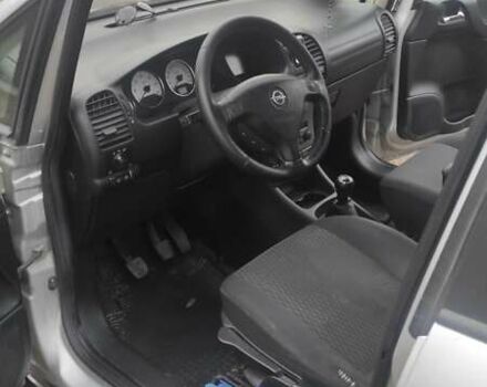 Сірий Опель Зафіра, об'ємом двигуна 2.2 л та пробігом 300 тис. км за 3500 $, фото 9 на Automoto.ua