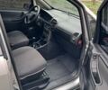 Серый Опель Зафира, объемом двигателя 2.2 л и пробегом 250 тыс. км за 4000 $, фото 14 на Automoto.ua
