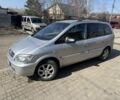 Серый Опель Зафира, объемом двигателя 2 л и пробегом 999 тыс. км за 875 $, фото 1 на Automoto.ua