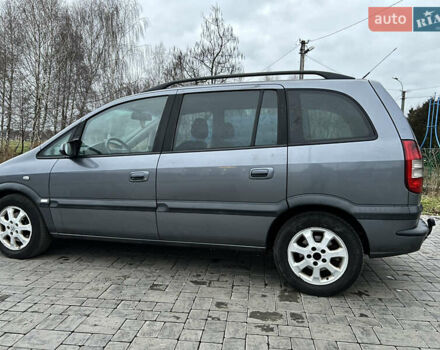 Серый Опель Зафира, объемом двигателя 2 л и пробегом 328 тыс. км за 3700 $, фото 6 на Automoto.ua