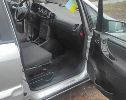 Сірий Опель Зафіра, об'ємом двигуна 2.2 л та пробігом 300 тис. км за 3500 $, фото 4 на Automoto.ua