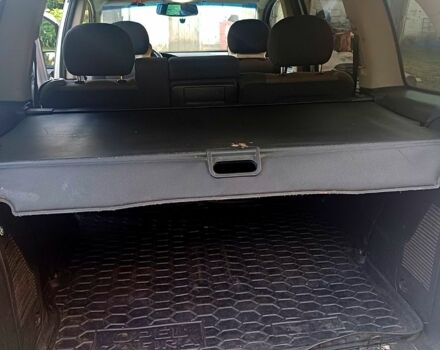 Серый Опель Зафира, объемом двигателя 2.2 л и пробегом 153 тыс. км за 3700 $, фото 7 на Automoto.ua