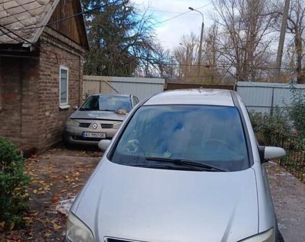 Серый Опель Зафира, объемом двигателя 2 л и пробегом 390 тыс. км за 4100 $, фото 5 на Automoto.ua