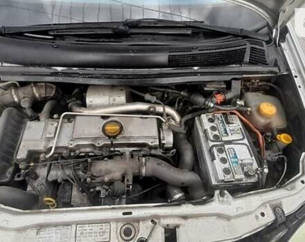 Сірий Опель Зафіра, об'ємом двигуна 2.2 л та пробігом 380 тис. км за 3500 $, фото 7 на Automoto.ua