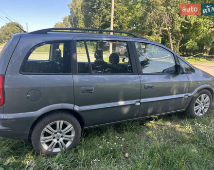 Серый Опель Зафира, объемом двигателя 2.2 л и пробегом 357 тыс. км за 2300 $, фото 4 на Automoto.ua