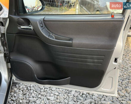 Серый Опель Зафира, объемом двигателя 1.8 л и пробегом 226 тыс. км за 5500 $, фото 28 на Automoto.ua