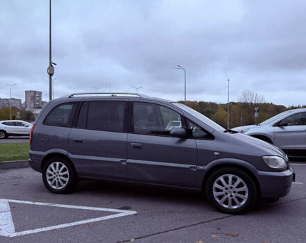 Серый Опель Зафира, объемом двигателя 1.8 л и пробегом 270 тыс. км за 5000 $, фото 6 на Automoto.ua