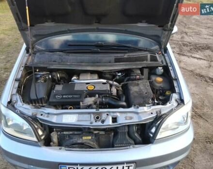 Сірий Опель Зафіра, об'ємом двигуна 2.17 л та пробігом 203 тис. км за 4200 $, фото 6 на Automoto.ua