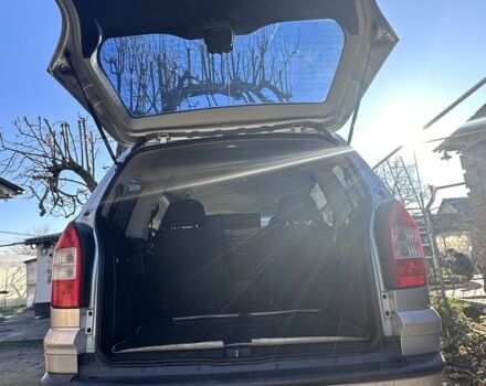 Серый Опель Зафира, объемом двигателя 2 л и пробегом 320 тыс. км за 5700 $, фото 6 на Automoto.ua