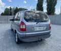 Серый Опель Зафира, объемом двигателя 1.6 л и пробегом 288 тыс. км за 3700 $, фото 3 на Automoto.ua
