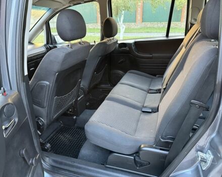 Серый Опель Зафира, объемом двигателя 1.6 л и пробегом 230 тыс. км за 1899 $, фото 5 на Automoto.ua