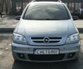 Серый Опель Зафира, объемом двигателя 1.8 л и пробегом 294 тыс. км за 5000 $, фото 1 на Automoto.ua