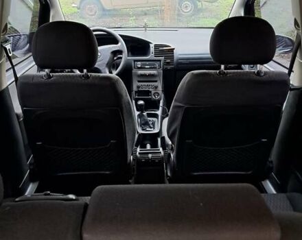 Серый Опель Зафира, объемом двигателя 2.2 л и пробегом 250 тыс. км за 4000 $, фото 7 на Automoto.ua