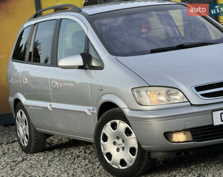 Серый Опель Зафира, объемом двигателя 1.8 л и пробегом 226 тыс. км за 5500 $, фото 7 на Automoto.ua