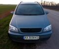 Серый Опель Зафира, объемом двигателя 1.8 л и пробегом 300 тыс. км за 4500 $, фото 1 на Automoto.ua