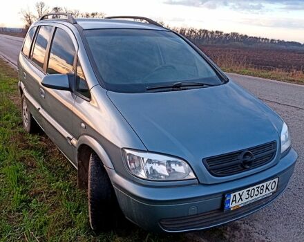 Серый Опель Зафира, объемом двигателя 1.8 л и пробегом 300 тыс. км за 4500 $, фото 1 на Automoto.ua