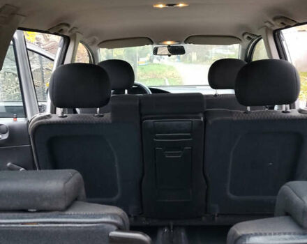 Серый Опель Зафира, объемом двигателя 2.2 л и пробегом 280 тыс. км за 4700 $, фото 5 на Automoto.ua