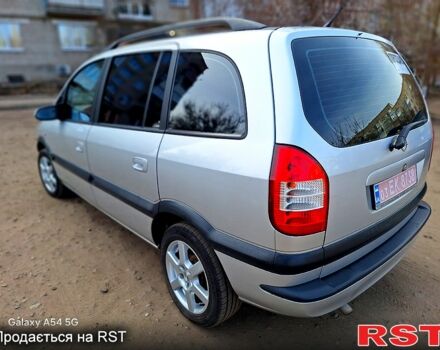 Серый Опель Зафира, объемом двигателя 1.8 л и пробегом 229 тыс. км за 4800 $, фото 2 на Automoto.ua