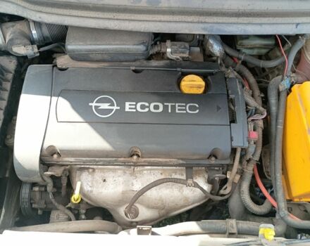 Серый Опель Зафира, объемом двигателя 1.6 л и пробегом 236 тыс. км за 5300 $, фото 15 на Automoto.ua