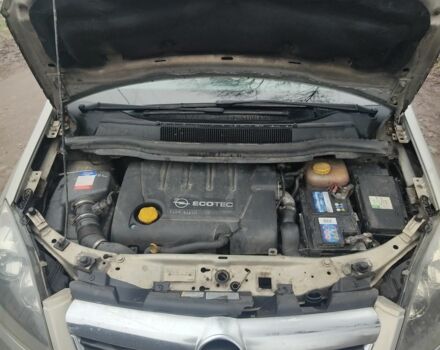 Сірий Опель Зафіра, об'ємом двигуна 1.9 л та пробігом 410 тис. км за 2850 $, фото 6 на Automoto.ua