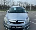 Сірий Опель Зафіра, об'ємом двигуна 0 л та пробігом 259 тис. км за 5700 $, фото 2 на Automoto.ua