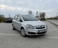 Серый Опель Зафира, объемом двигателя 1.9 л и пробегом 340 тыс. км за 4799 $, фото 1 на Automoto.ua