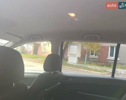 Опель Зафира 2005 в Львове на Automoto.ua Серый Опель Зафира, объемом двигателя 1.91 л и пробегом 322 тыс. км за 4750 $, фото 12 на Automoto.ua