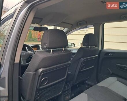 Серый Опель Зафира, объемом двигателя 1.9 л и пробегом 278 тыс. км за 4500 $, фото 42 на Automoto.ua