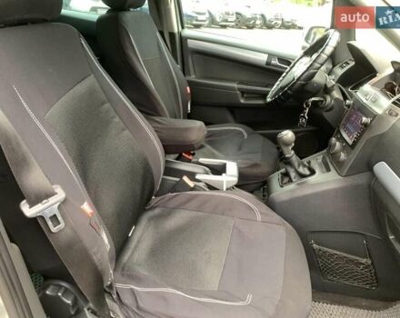 Серый Опель Зафира, объемом двигателя 1.8 л и пробегом 330 тыс. км за 5940 $, фото 27 на Automoto.ua