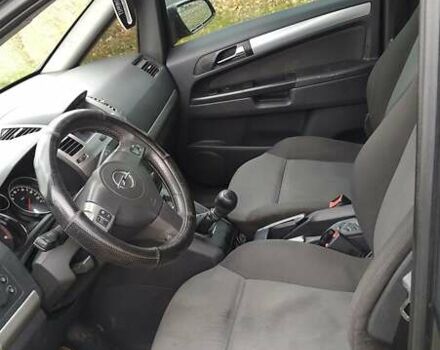 Серый Опель Зафира, объемом двигателя 1.91 л и пробегом 380 тыс. км за 3700 $, фото 8 на Automoto.ua